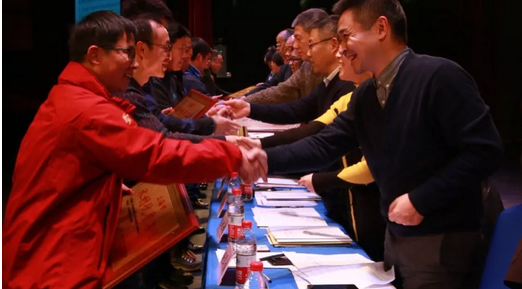 歲末迎春丨滬、浙、閩三地的年會是怎樣的？小f告訴你